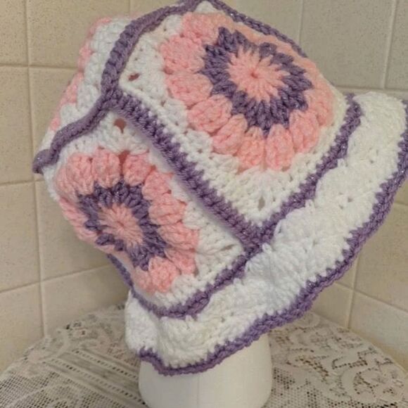 NEW! Hand Crochet Granny Square Hips;ie Boho Bucket Hat Retro Bonnet Easter - Picture 2 of 3